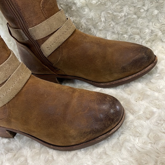 UGG tall boots - Picture 9 of 16